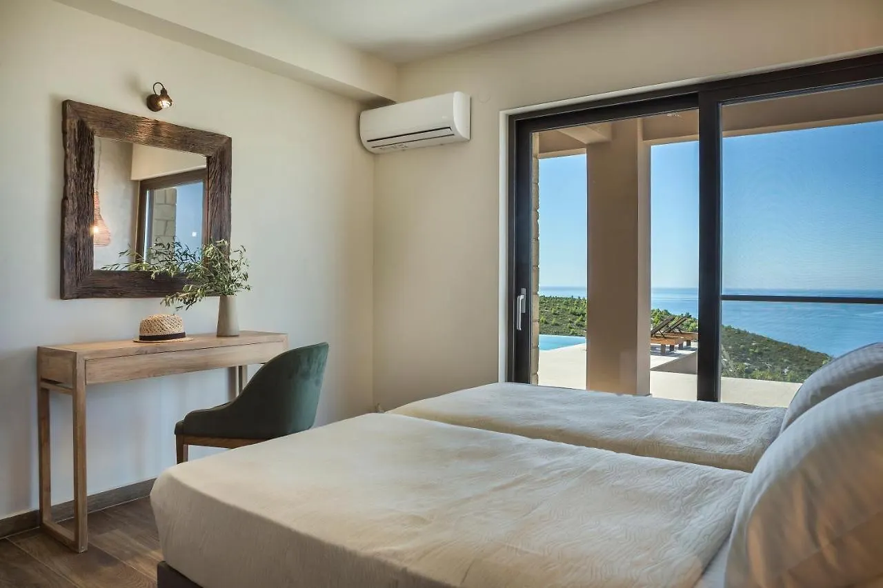 Echos Villa アルゴストリオン 0*,  ギリシャ